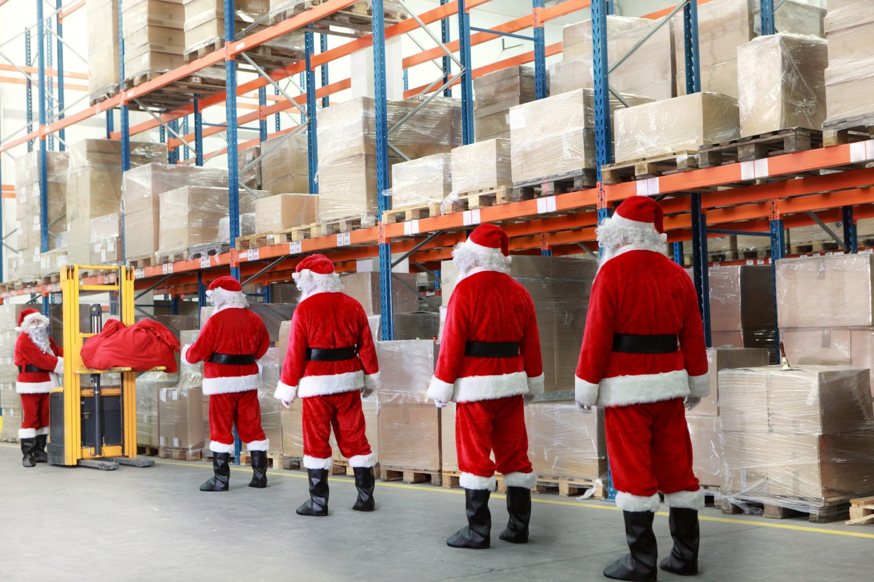 Santas getting ready for Q4 holiday fulfillment